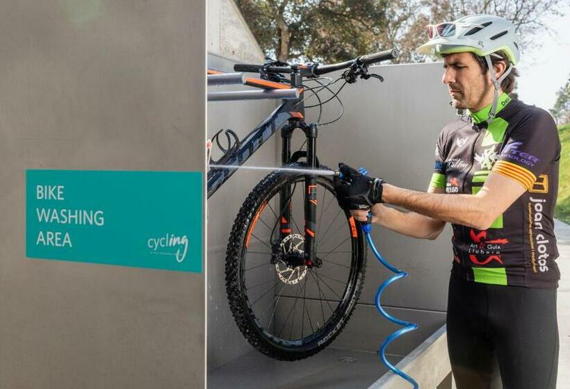 带阳台的豪华间, Lavida Hotel At Camiral Golf & Wellness