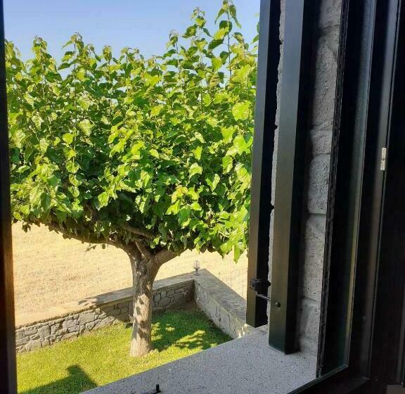 اتاق سوپریور با چشم‌انداز دریا, Lithoessa