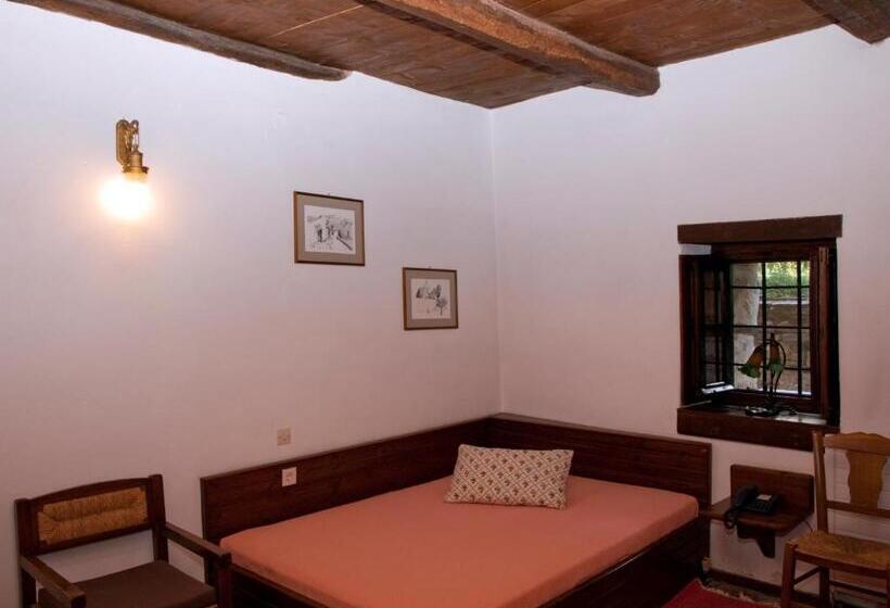 غرفة قياسية, Mansion Karagiannopoulou