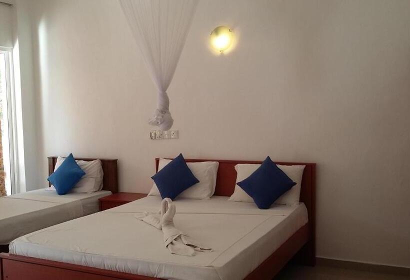 Номер Superior Вид на Море, Oasis Beach Resort