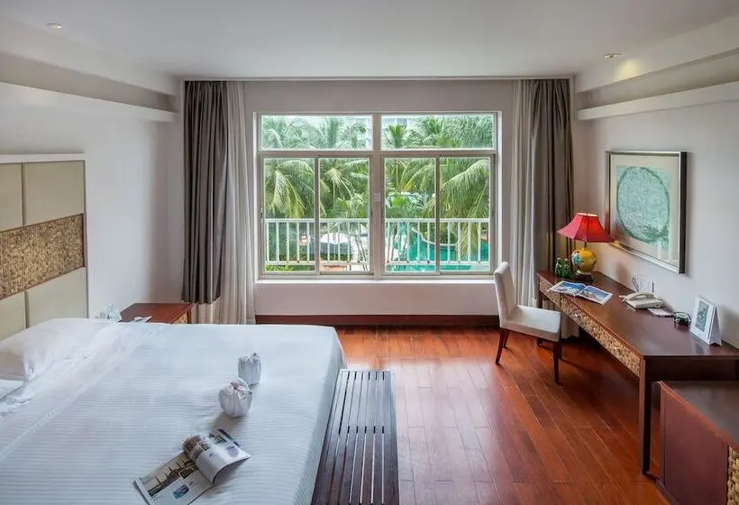 プールの見えるデラックスルーム, Huayu Resort & Spa Yalong Bay Sanya