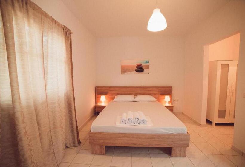 غرفة ديلوكس, Nerina Studios