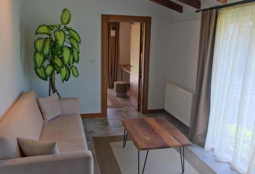 سوییت, Cevizdibi