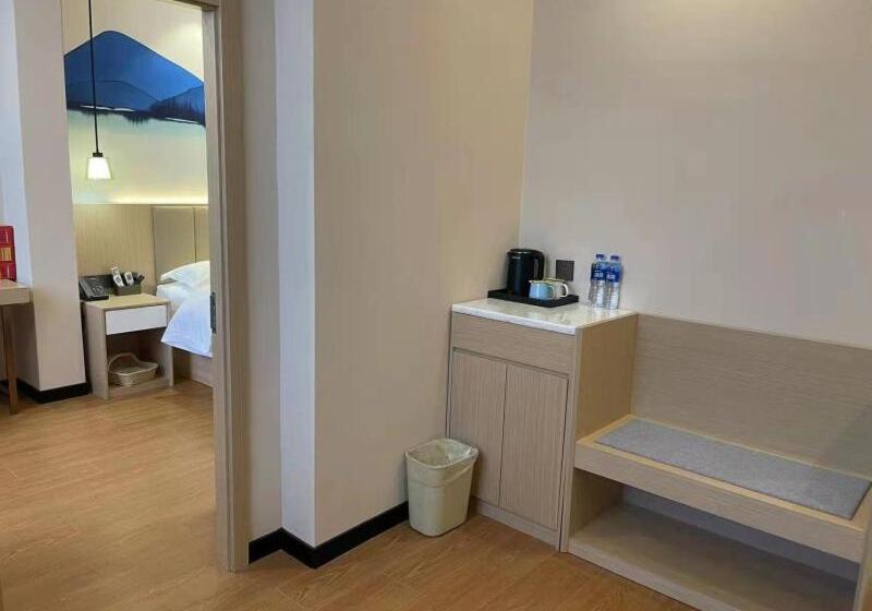 家庭间, Vx Hotel Tianjin West Yongyang Road Florentia Town