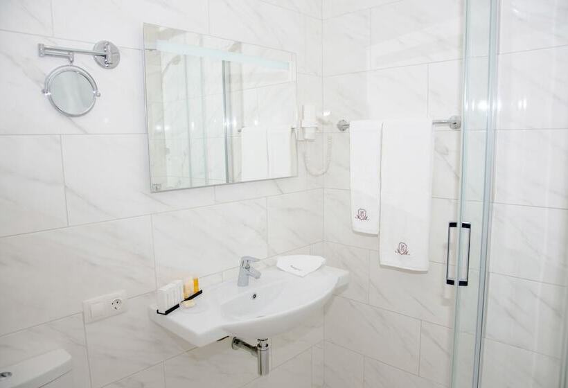 סוויטה, Pletnevskiy Inn