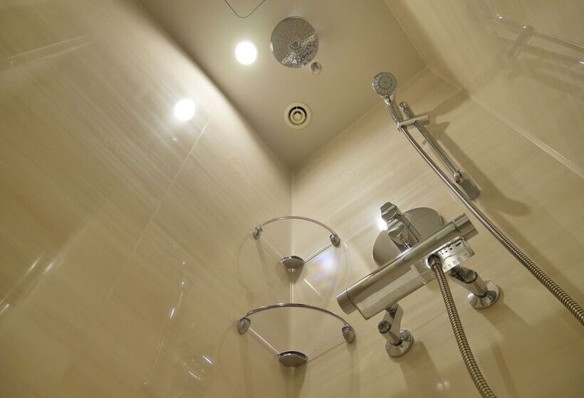 Номер Superior, Red Roof Inn & Suites Osaka Namba Nipponbashi