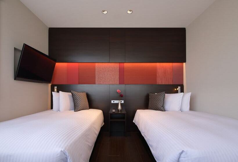 Номер Superior, Red Roof Inn & Suites Osaka Namba Nipponbashi