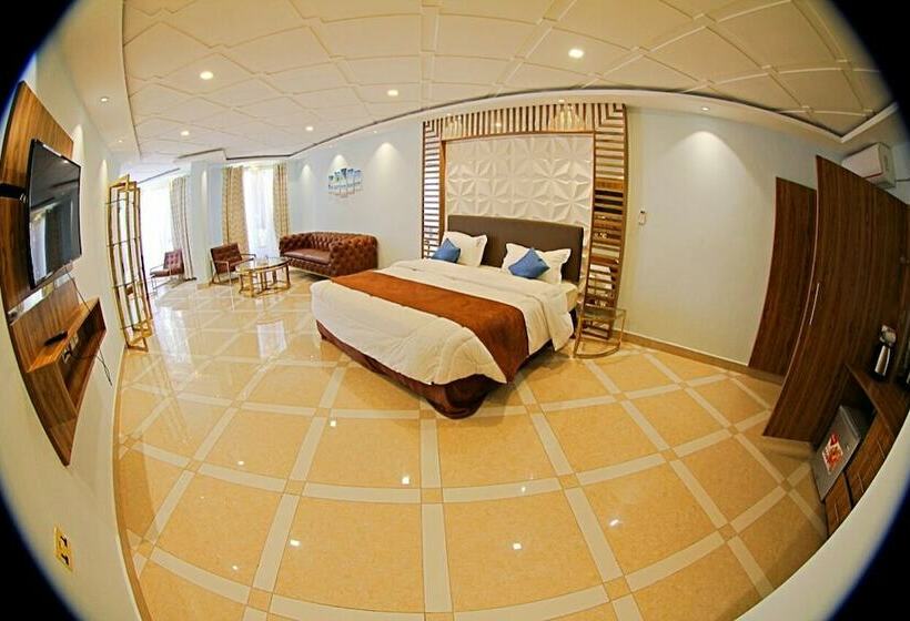 سوئیت مدیریتی 2 خوابه, Sanana