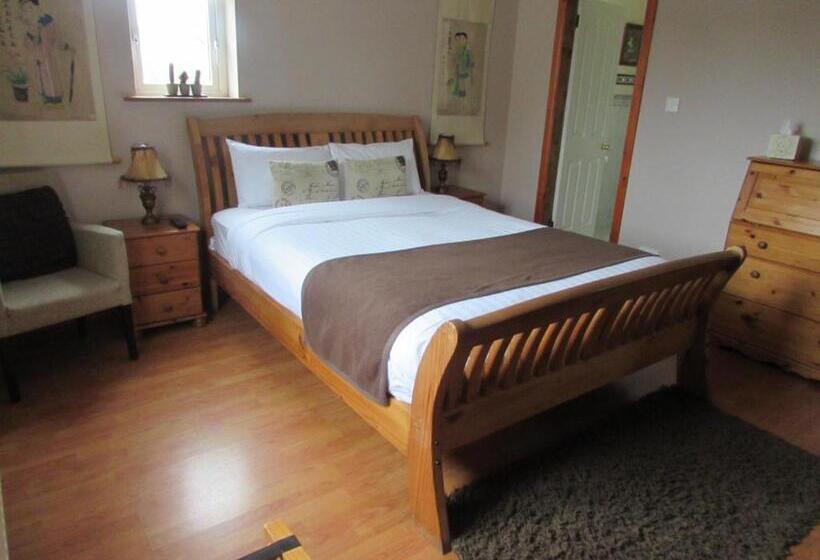 חדר סטנדרט, Dungimmon House