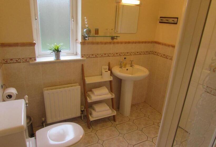 חדר סטנדרט, Dungimmon House