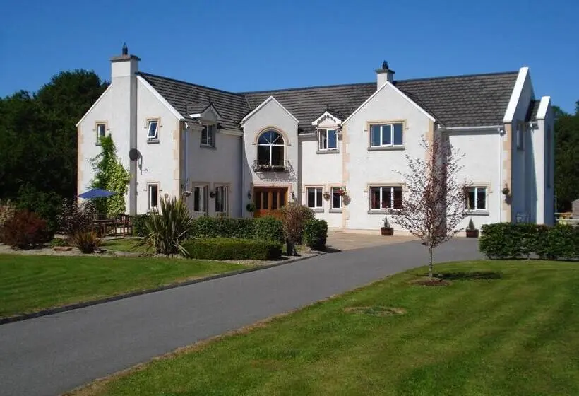 Family Room, Dungimmon House