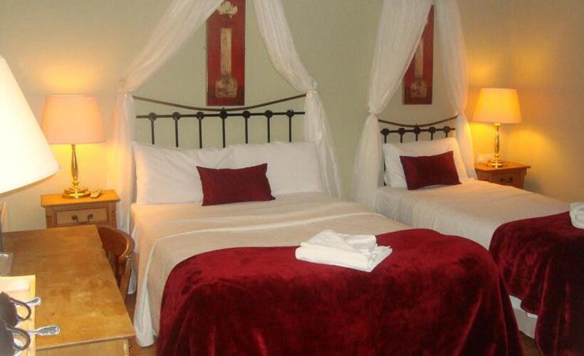 غرفة ديلوكس, The Old Bank Bruff Family Town House