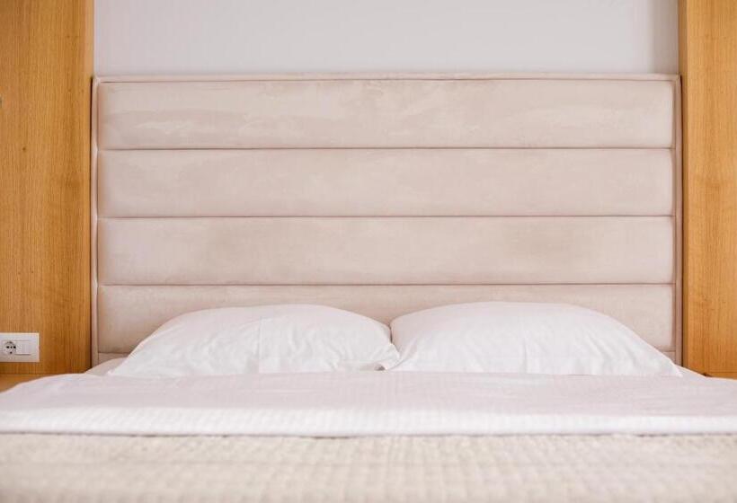 Quarto Estandar com Sacada, Grint