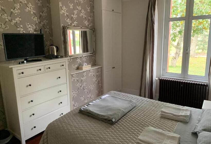 Standard room with outdoor bath, Le Pontet