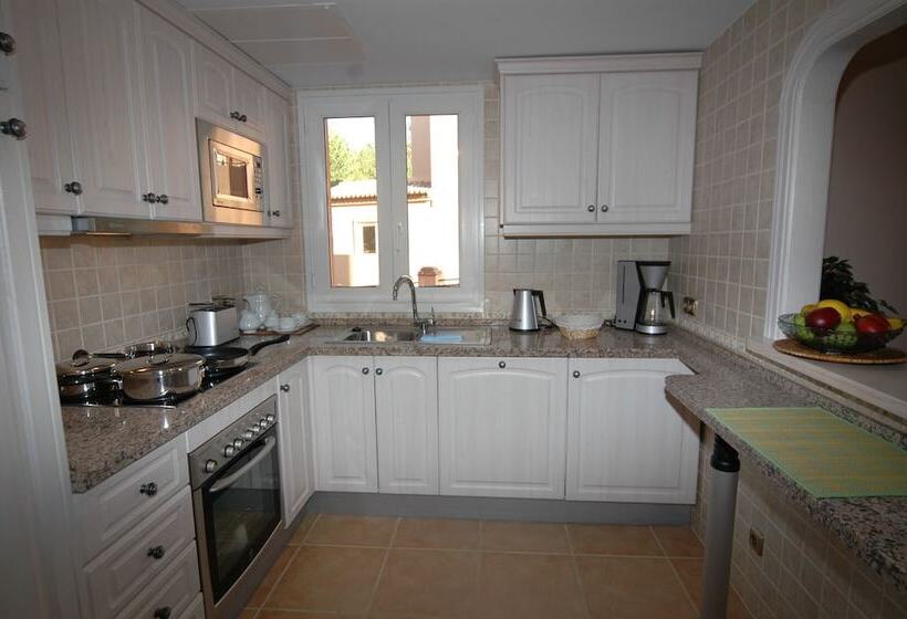 침실 3개 아파트, Marbella Beach Resort At Club Playa Real