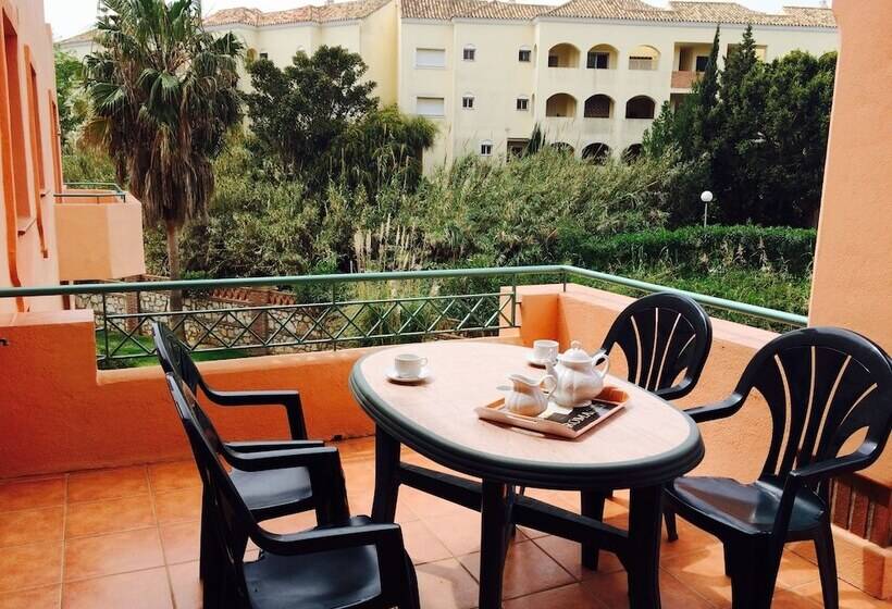 2침실 아파트 정원 전망, Marbella Beach Resort At Club Playa Real