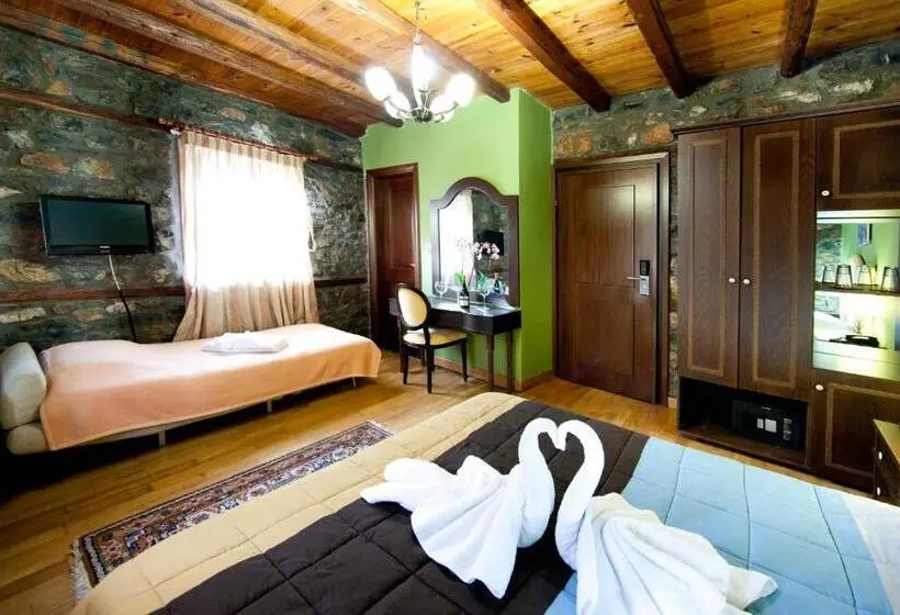 Quarto Triplo Standart, Lithos Hotel & Spa