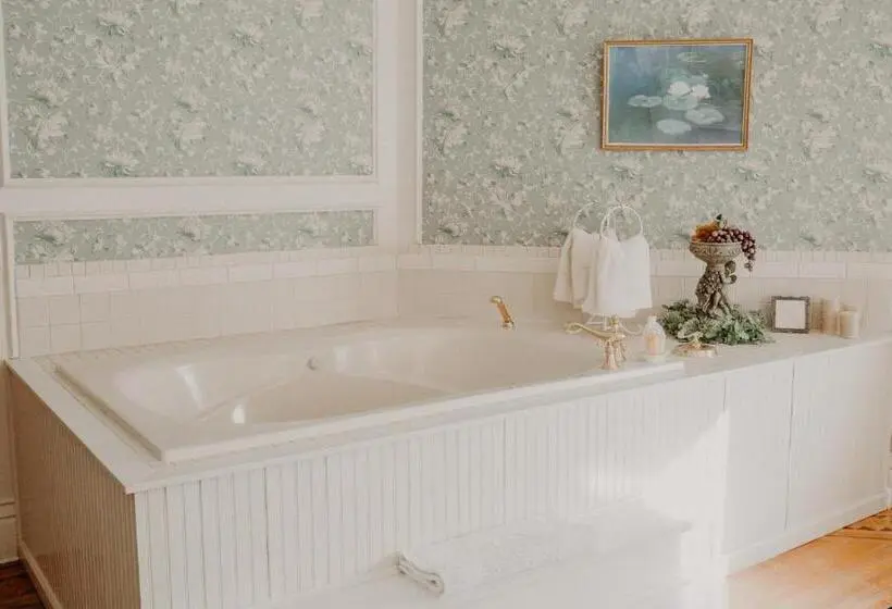 Sviitti King-vuode, Aurora Staples Inn