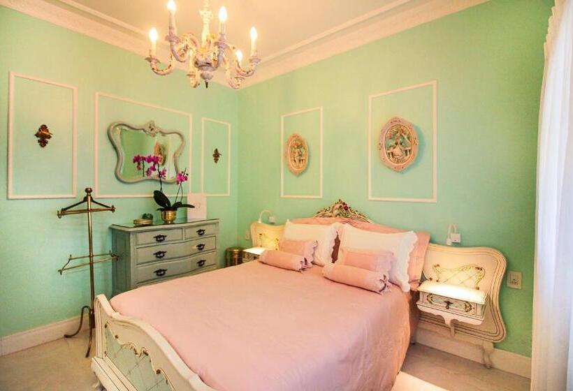 اتاق لوکس, Casa Nostra Boutique