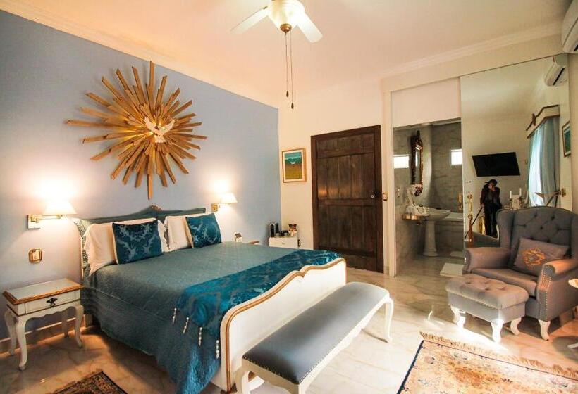 اتاق استاندارد با وان آب گرم, Casa Nostra Boutique