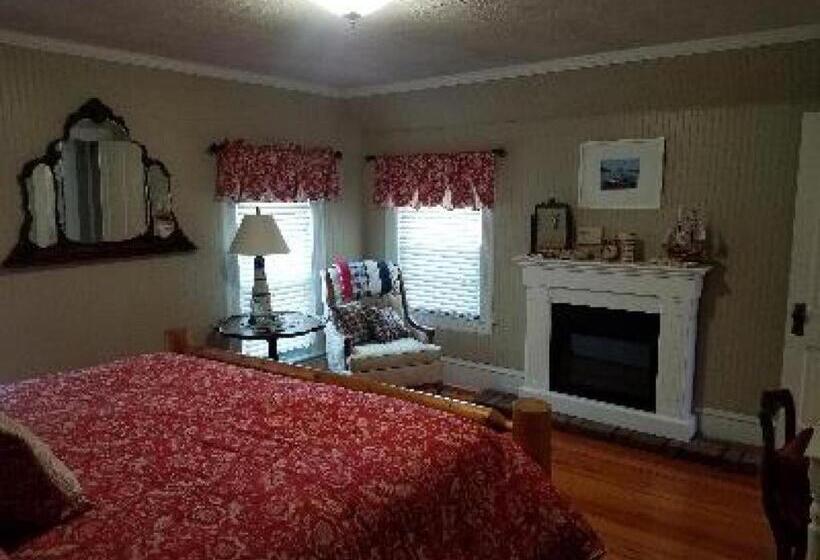 غرفة سوبيريور سرير كينج, Dragonfly Bed And Breakfast