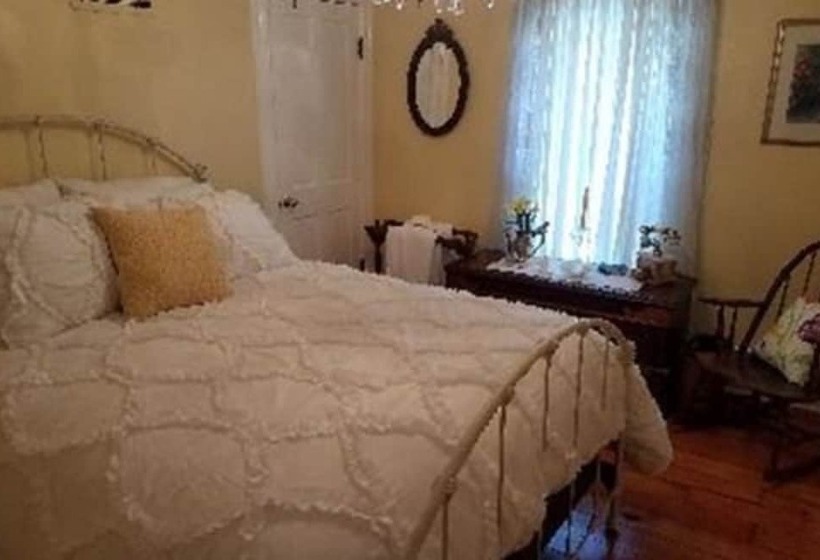 バス共有のスタンダードルーム, Dragonfly Bed And Breakfast