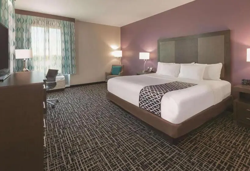キングサイズベッドのスタンダードルーム, La Quinta By Wyndham Terre Haute