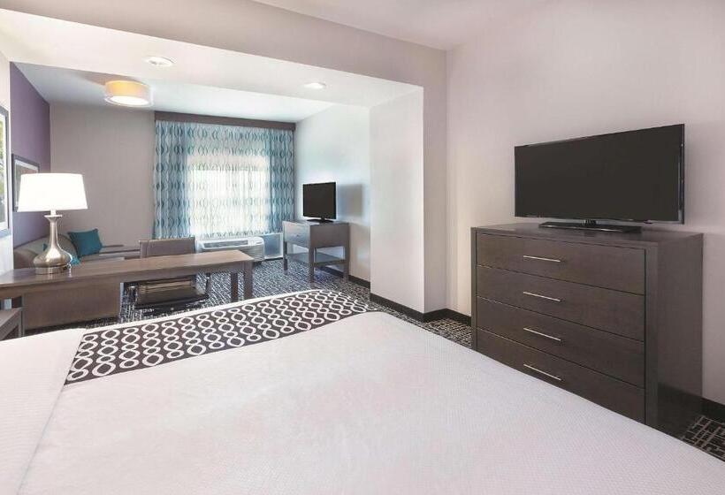 Studio Deluxe, La Quinta By Wyndham Terre Haute
