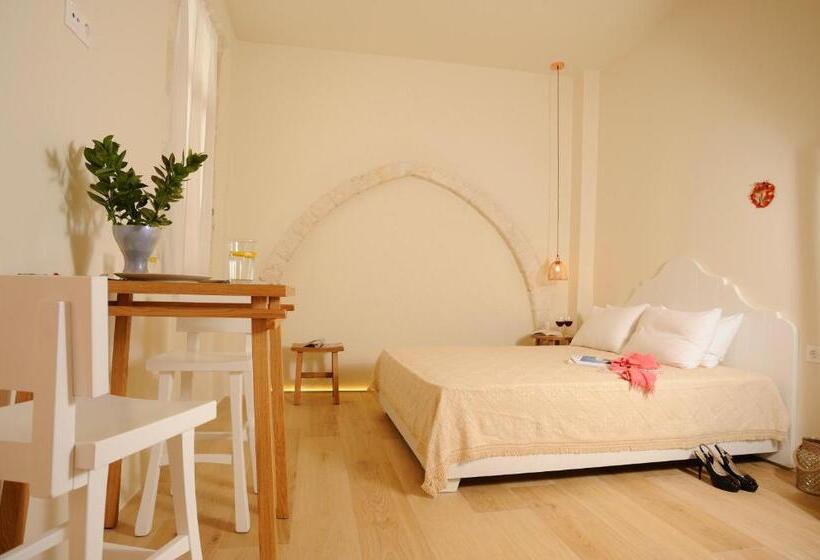 Studio Standard, Veranda Rossa Suites