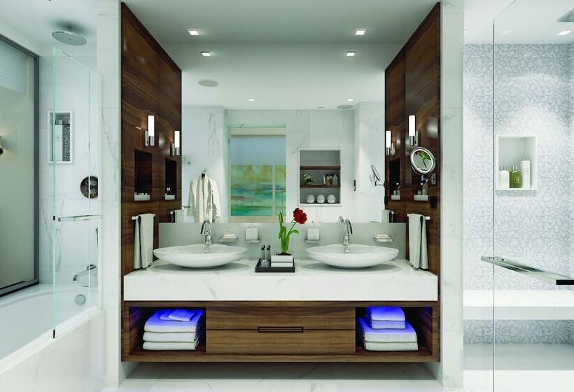 Полулюкс Вид на Море, Amavi, Madefortwo Hotels   Paphos