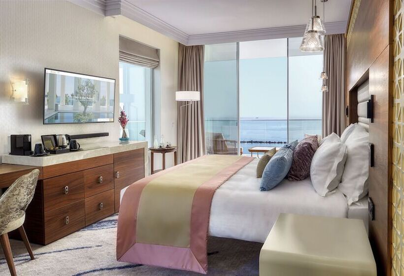 סוויטת ג'וניור נוף לים, Amavi, Madefortwo Hotels Paphos