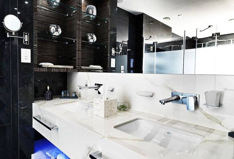 Президентский Люкс, Amavi, Madefortwo Hotels   Paphos
