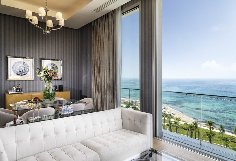 סוויטה אקזקיוטיב, Amavi, Madefortwo Hotels Paphos