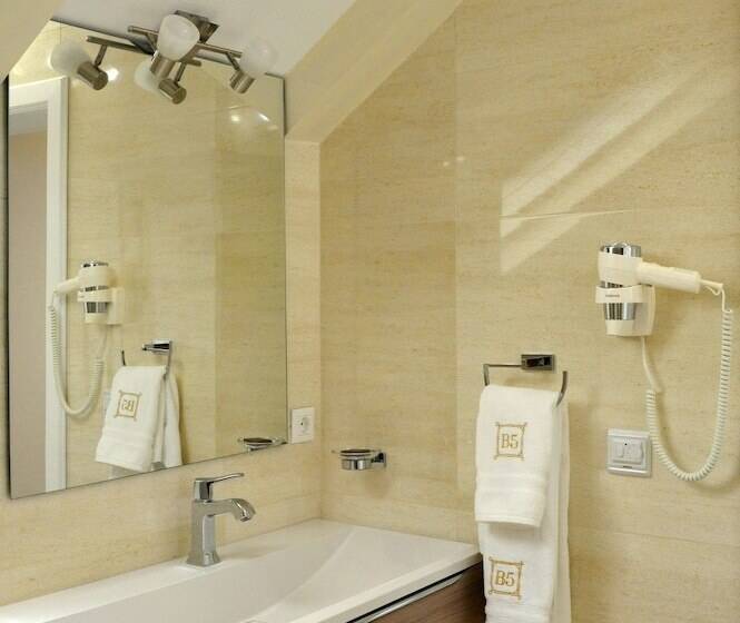 Quarto deluxe, Bajamonti 5