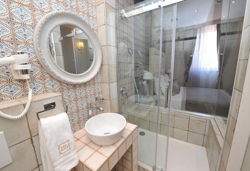 Quarto Superior Cama King, Bajamonti 5