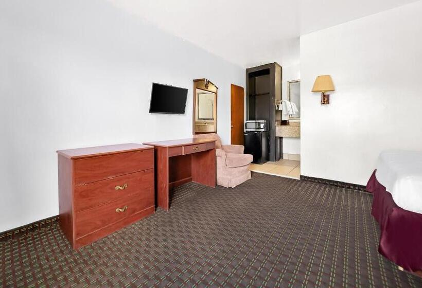 带按摩浴盆的套房, Capitol Inn And Suites