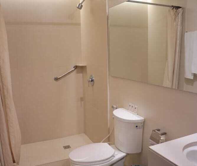 اتاق خانوادگی, Gt Hotel Jaro