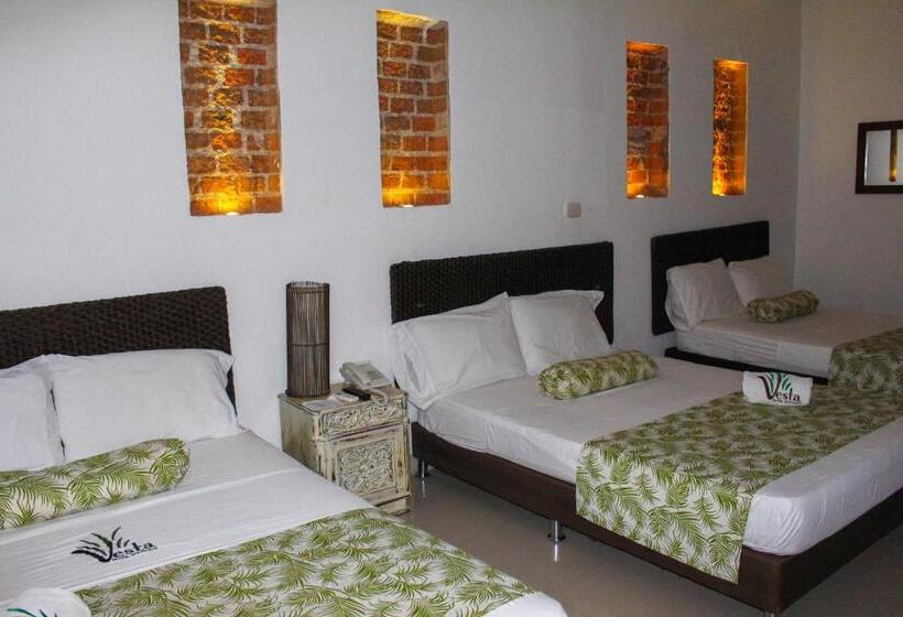 غرفة عائلية, Vesta Boutique