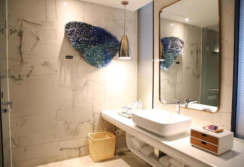 חדר דחוקס עם מיטת קינג, Wingate By Wyndham Sanya Luhuitou