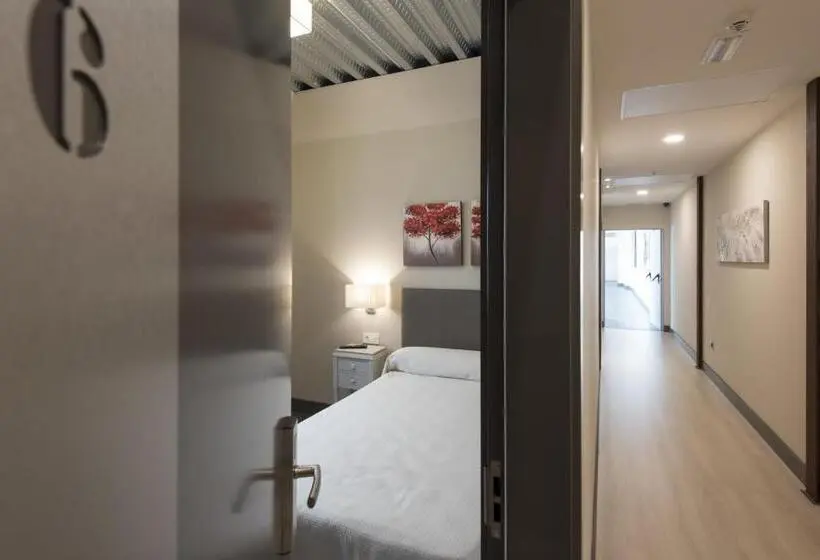 スタンダードトリプルルーム, Hostal Emeritae