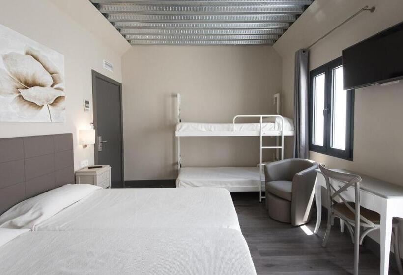 اتاق استاندارد چهار تخته, Hostal Emeritae