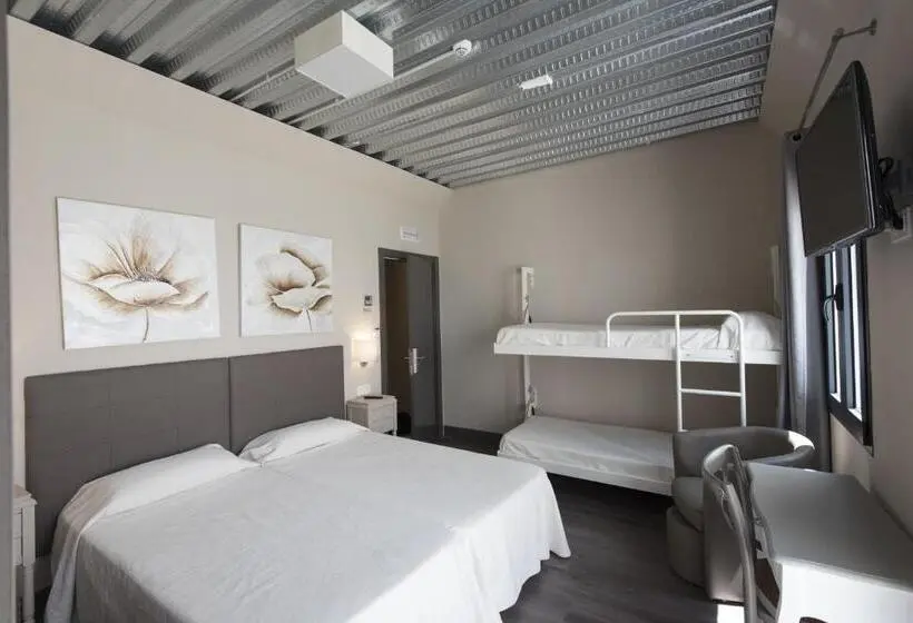 スタンダード４人部屋, Hostal Emeritae