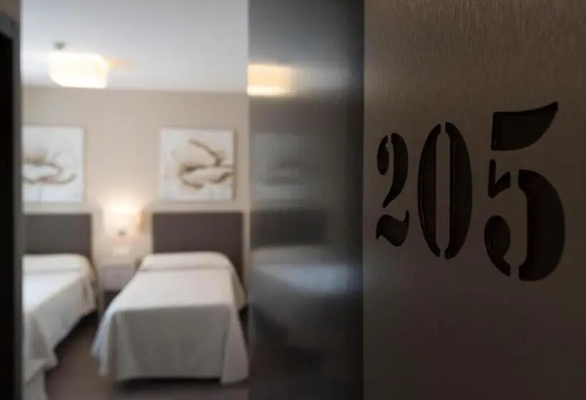 スタンダードルーム, Hostal Emeritae