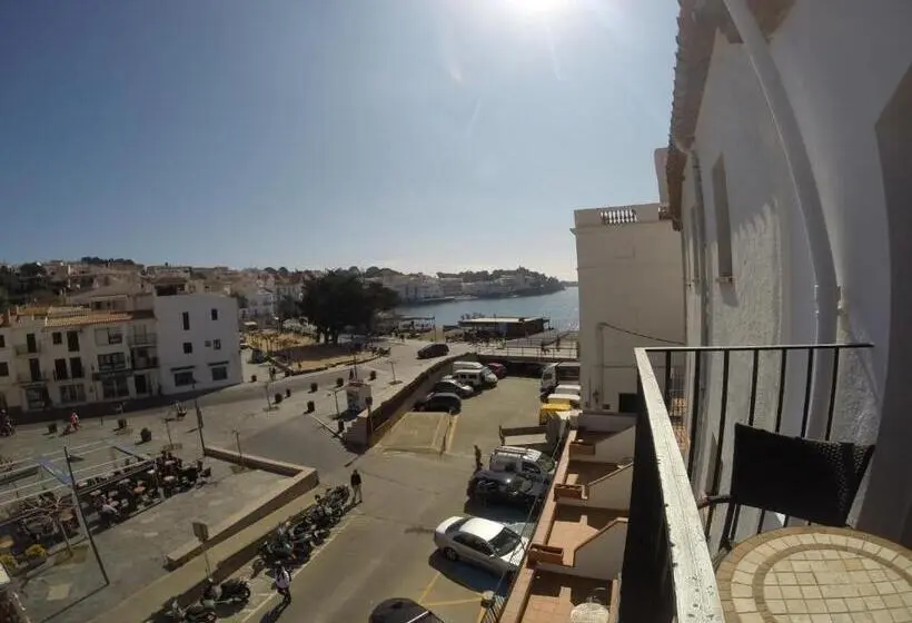Chambre Deluxe Vue Mer avec Balcon, Hostal Marina Cadaques