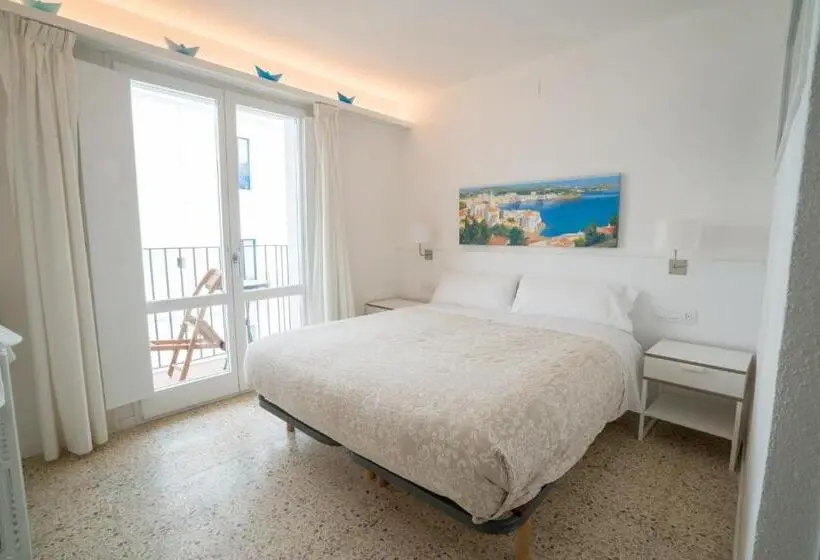 Chambre Standard avec Balcon, Hostal Marina Cadaques