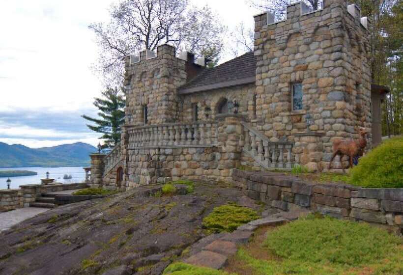 Дом 1 Спальня, Highlands Castle Overlooking Lake George.. Plus 2 Other Castles!