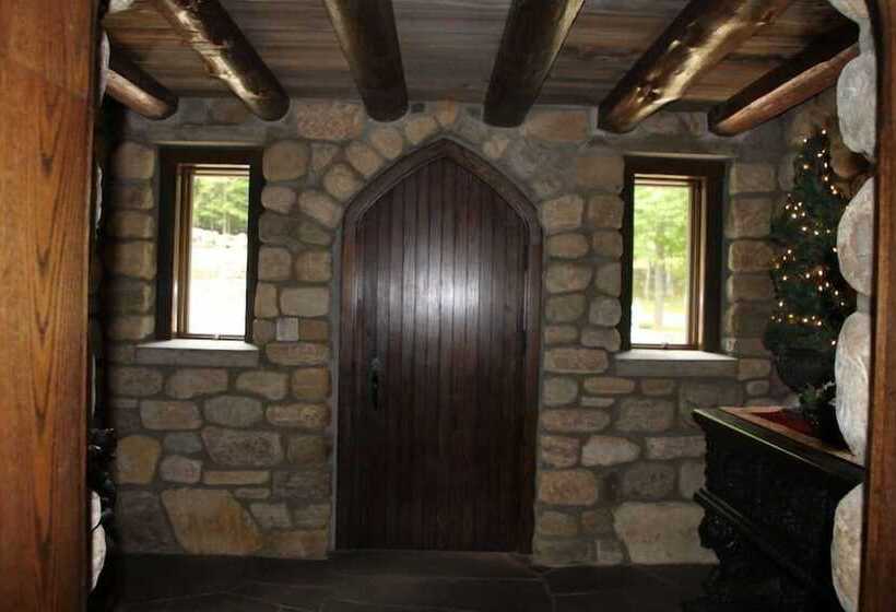 Люкс Премиум, Highlands Castle Overlooking Lake George.. Plus 2 Other Castles!