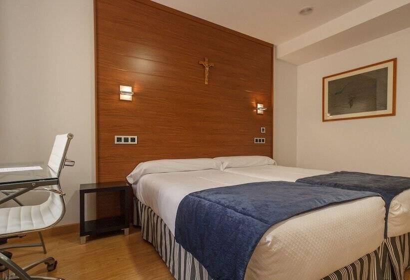 اتاق اکونومی, Hospederia Seminario Conciliar De San Julián