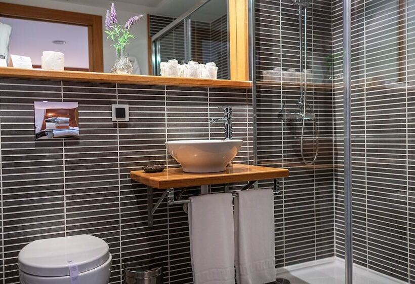 اتاق استاندارد, Hospederia Seminario Conciliar De San Julián