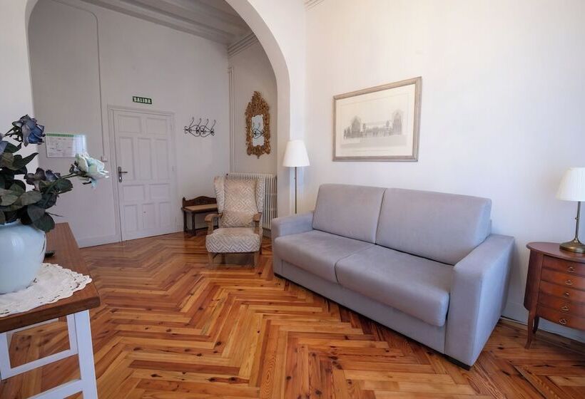 سوییت, Hospederia Seminario Conciliar De San Julián